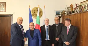 Общината стана собственик на тролейбусния транспорт в Русе