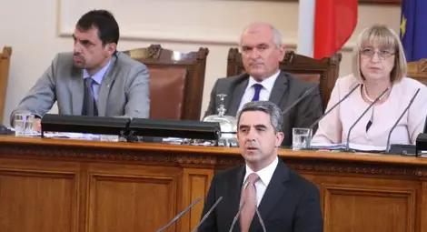 Плевнелиев: Пряката демокрация е доказателство, че политиците служат на народа