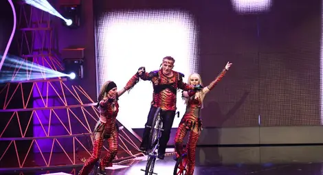 Звезда от световна величина ще учи Поли Генова и Ники Георгиев на клоунада /галерия/