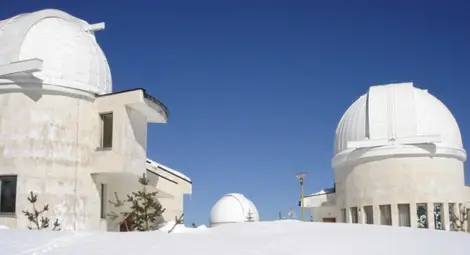 Астрономи от Рожен изследват  десетки проби от дървета  от цялата страна