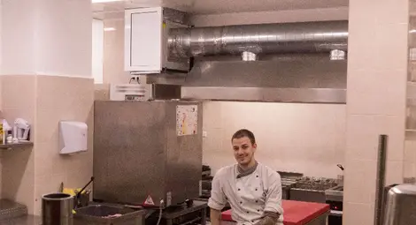 С гурме линия и нови интериори посреща русенци &bdquo;КРЪСТНИКЪТ&ldquo;