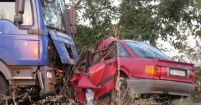 Разследват три версии за смъртта на 70-годишна шофьорка по пътя Русе-Бяла