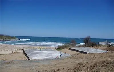 Отново се лее бетон край къмпинг Корал, въпреки забраната Отново се лее бетон край къмпинг Корал, въпреки забраната