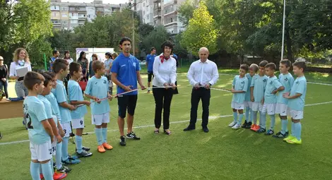 Футболната школа &bdquo;Дракончета&ldquo; вече има първия си терен