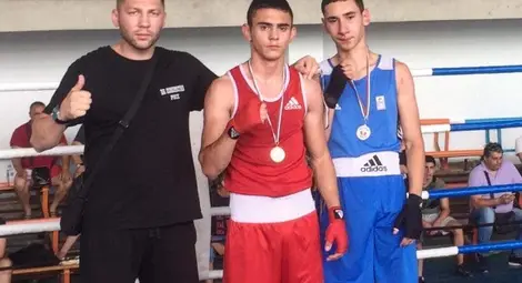 Трима русенци на ринга на европейско по бокс Трима русенци на ринга на европейско по бокс