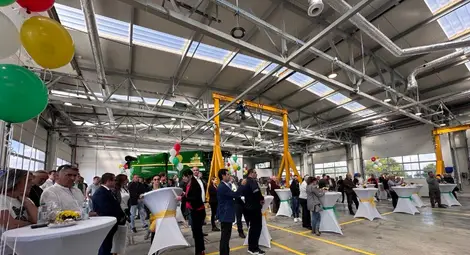 Кметът Пенчо Милков и ръководството на „Мегатрон“ откриха модерния комплекс на компанията в Мартен Кметът Пенчо Милков и ръководството на „Мегатрон“ откриха модерния комплекс на компанията в Мартен