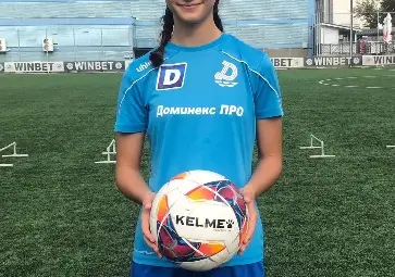 Дунавска девойка в националния футболен тим