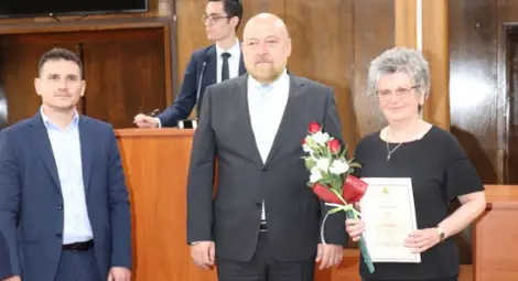 Награда "Неофит Рилски" за петима учители от Русе и областта /галерия/