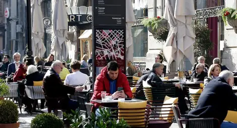 Сърбия с 93,5% Covid инфекции, но без никакви ограничения