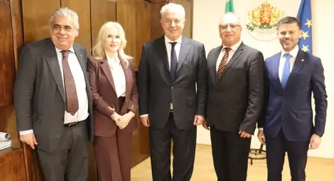 Икономика, култура и образование на фокус по време на среща между заместник областния управител Георги Георгиев и посланика на Италия Н. Пр. Марчело Апичела