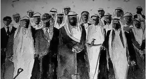 Посланията към света след смъртта на Айлян: "Човечество, изхвърлено на брега" /галерия/