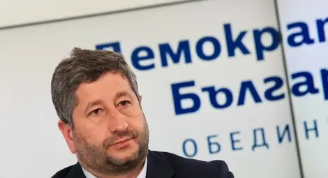 Христо Иванов към прокурори: Свикани сте за статисти на Гешев