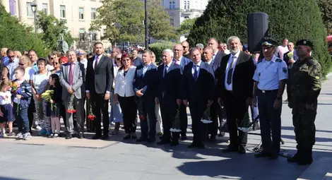 Русе отбеляза тържествено 117 години от Независимостта