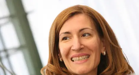 Николина Ангелкова: 57 лв. за чадър на плажа е абсурдно Николина Ангелкова: 57 лв. за чадър на плажа е абсурдно