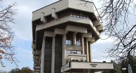 Насърчават даровити деца с  еднократни суми и стипендии