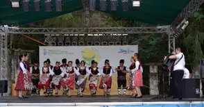 Танцьорите от „Липник“ спечелиха голямото надиграване на Текето