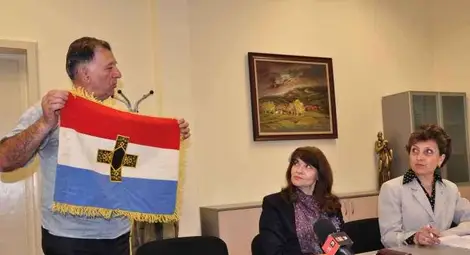 Университетът отново  поема на патриотичен поход