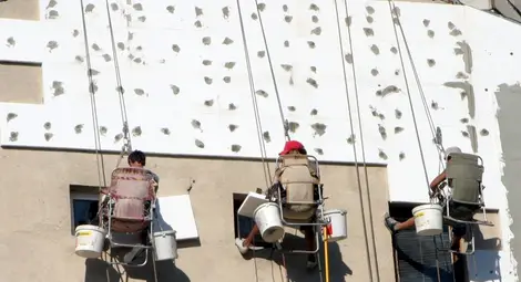 Пуснаха нови поръчки за саниране на блоковете &bdquo;Марек&ldquo; и &bdquo;Изгрев&ldquo; ден след спирането на старите