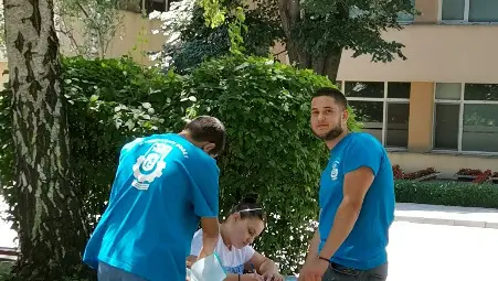 Приети да учат в УХТ само за 5 часа заеха 20% от местата