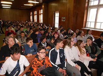 Гимназията по дървообработване празнува с изложба и филм за патрона Йосиф Вондрак