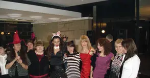 Бай Ганьо и зайчето на „Плейбой“ събраха 1300 лева за деца с увреждания