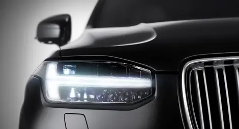 С иновативната SPA шаси технология изцяло новото Volvo XC90 налага нови стандарти в премиум сегмента