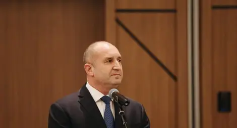 Румен Радев: Днес честваме волята на първите ни държавници България да има Конституция