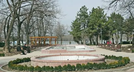 За международния ден на река Дунав в Силистренско - екоакция, регата в Тутракан, в Силистра празник "145 години Дунавски парк"