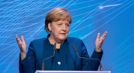 Меркел за поредна година е най-влиятелната жена в света