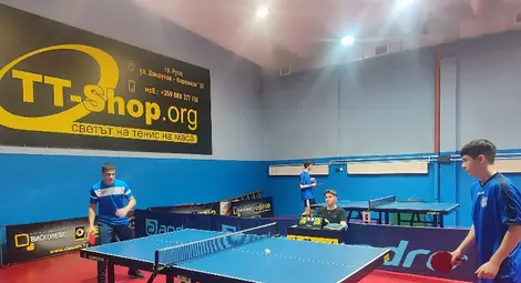 Учениците от ПГ по туризъм &ndash; Русе, със сребърен успех на Общинско първенство по тенис на маса