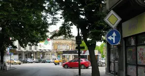 Ремонтът на „Александровска“ създаде проблем заради липса на пътни знаци