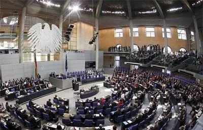 Гласуването в Бундестага за Гърция на косъм?