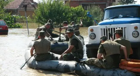 Погребален агент спасил 11 души в Мизия