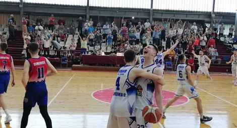 Талантлив русенски баскетболист  ще тренира в мадридска академия