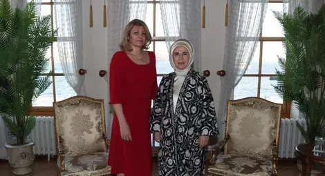 Съпругата на българския държавен глава Десислава Радева се срещна със съпругата на президента на Турция Емине Ердоган