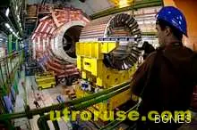 Спират временно търсенето на Божията частица с Големия адронен колайдер 