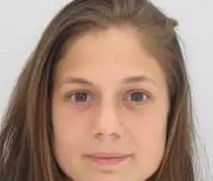 Отвлечената 15-годишна Адрияна живяла с един от нападателите 