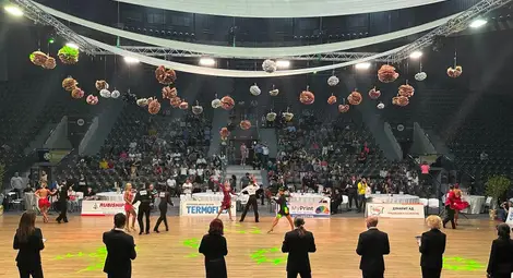 Състезатели на СК &bdquo;Настроение&rdquo; с призови места на Международния турнир по спортни танци в Арена Русе