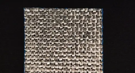 Музеят се сдоби с парченце от плата, опаковал Триумфалната арка в Париж