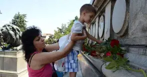 ВМРО съживи с рози паметта за Апостола