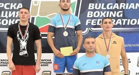 Русенски финал Илиев-Росенов взриви залата на държавното