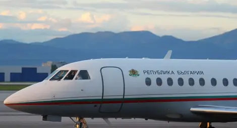 Самолетът с Борисов се приземи на летище София с отказала навигационна система