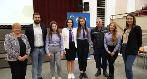 &bdquo;Мобайлър&ldquo;, &bdquo;Училище за възрастни&ldquo; и още идеи за градска мобилност водят 16 младежи в Брюксел