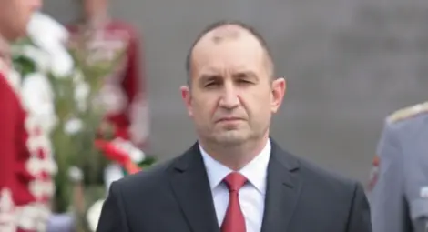 Силната спойка между армия и народ - предвестник на силна България, обяви президентът Радев