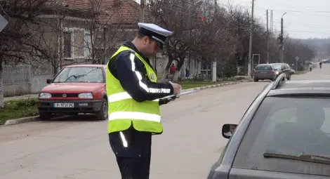 Осем шофьори с актове само за 45 минути