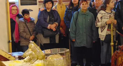 Почетоха Честната глава на св. Климент Охридски в Пловдив