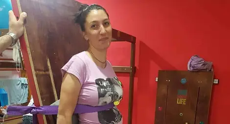 Хакери източиха парите за лечение на Ива