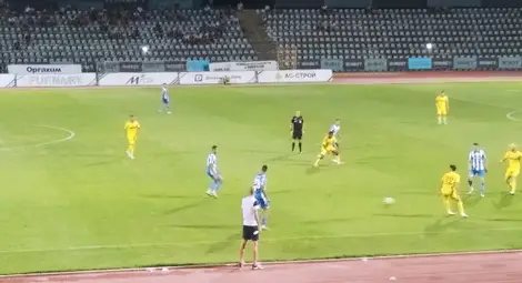 „Дунав“ се бори, опита всичко, но остана само с точка от мача с „Монтана“ „Дунав“ се бори, опита всичко, но остана само с точка от мача с „Монтана“