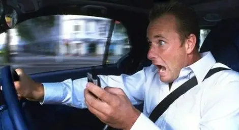 НАП започна телефонен тормоз на шофьори с неплатени актове НАП започна телефонен тормоз на шофьори с неплатени актове