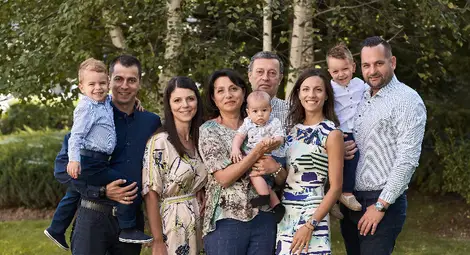 С еднаква твърдост и любов Диана Иванова меси хляб, управлява училище и изгражда личности С еднаква твърдост и любов Диана Иванова меси хляб, управлява училище и изгражда личности